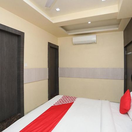 Hotel Rahil Palace Varanasi Exterior foto