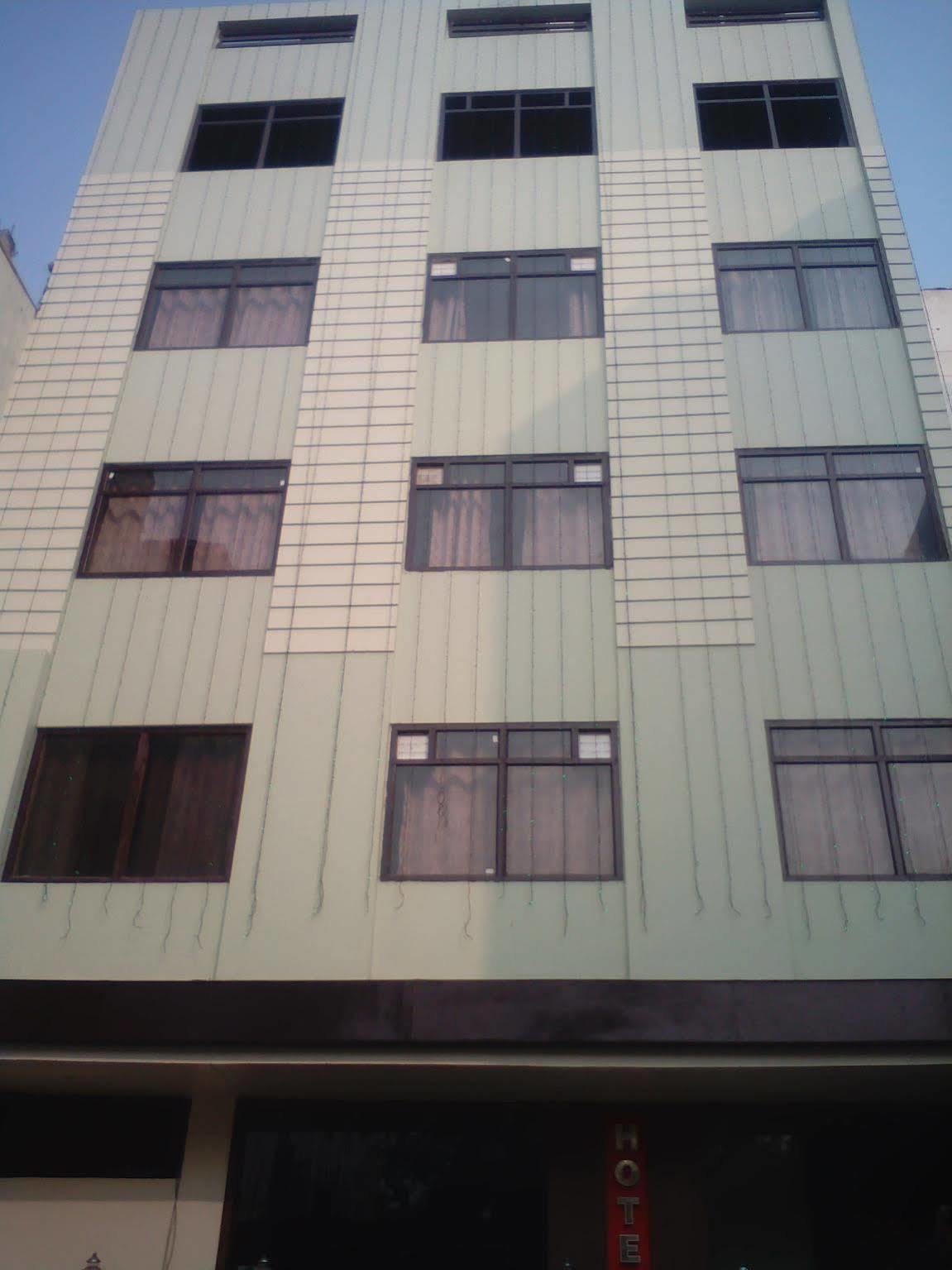 Hotel Rahil Palace Varanasi Exterior foto