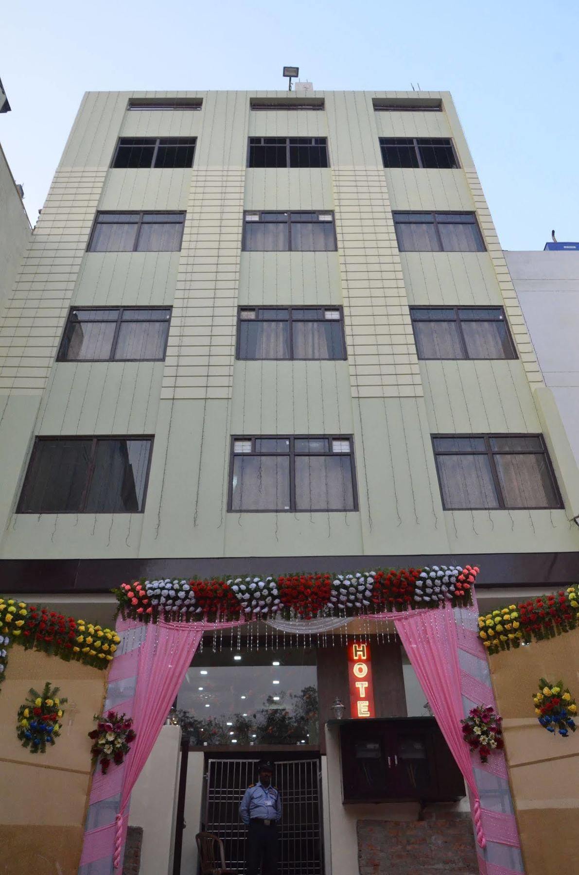 Hotel Rahil Palace Varanasi Exterior foto
