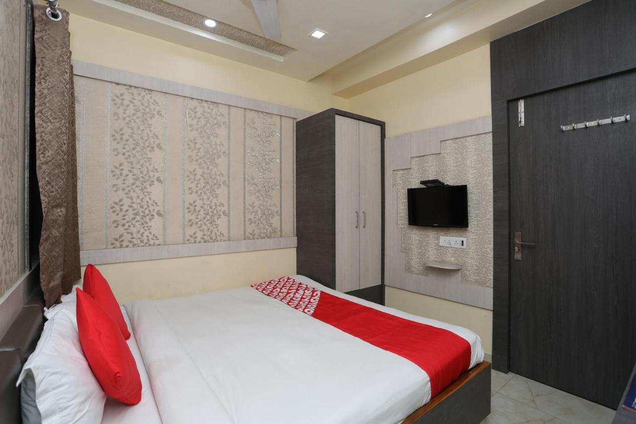 Hotel Rahil Palace Varanasi Exterior foto